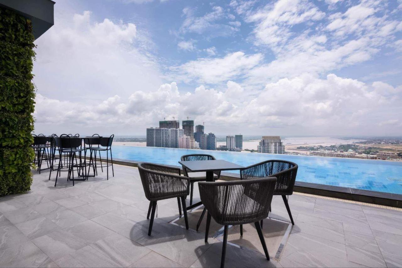 Sf Hotel Penthouse Residences Phnompenh Exteriér fotografie